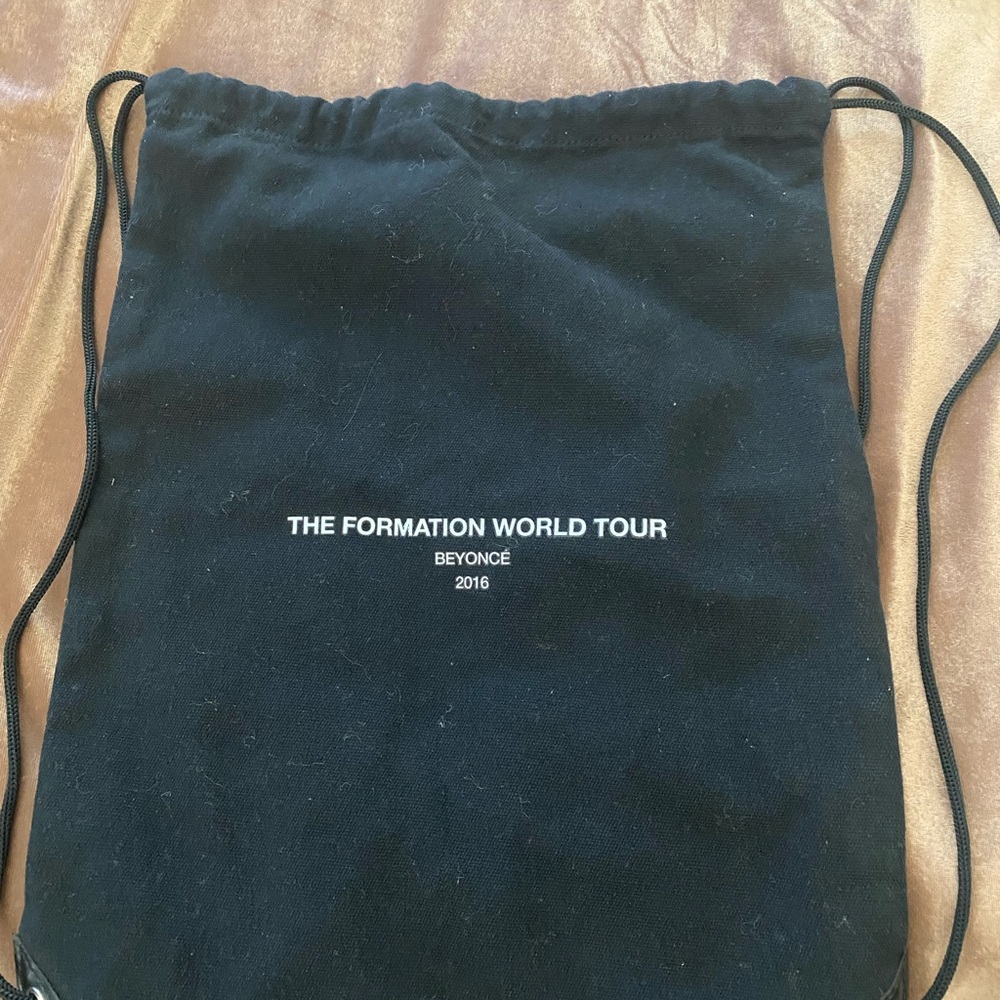 Formation World Tour Black Drawstring Backpack - Picture 2 of 2